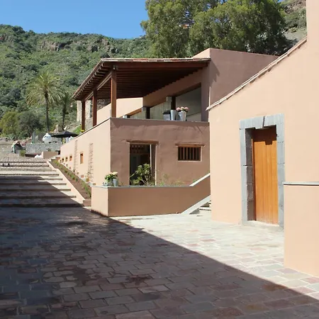 Hotel Rural El Mondalon