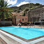 Rural El Mondalon Hotel