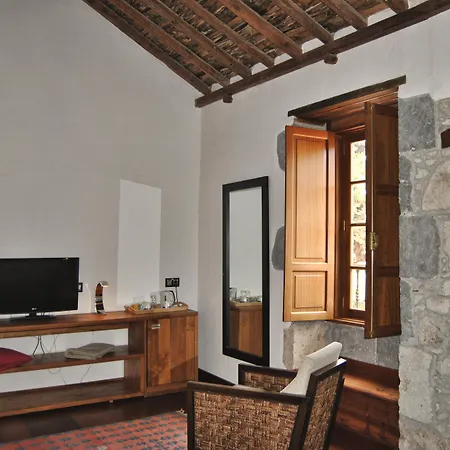 Rural El Mondalon Отель Лас-Пальмас-де-Гран-Канария