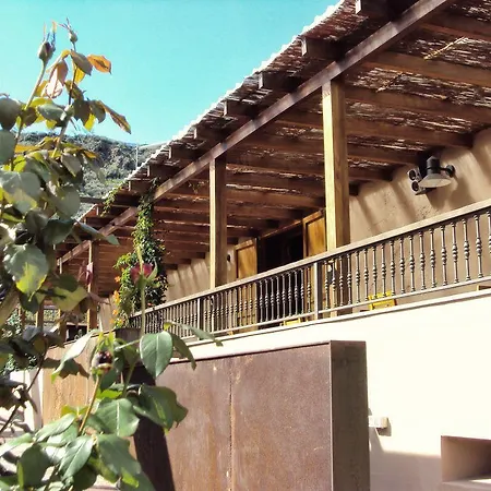 Hotel Rural El Mondalon