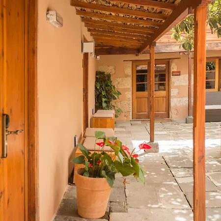 Rural El Mondalón Hotel 4*