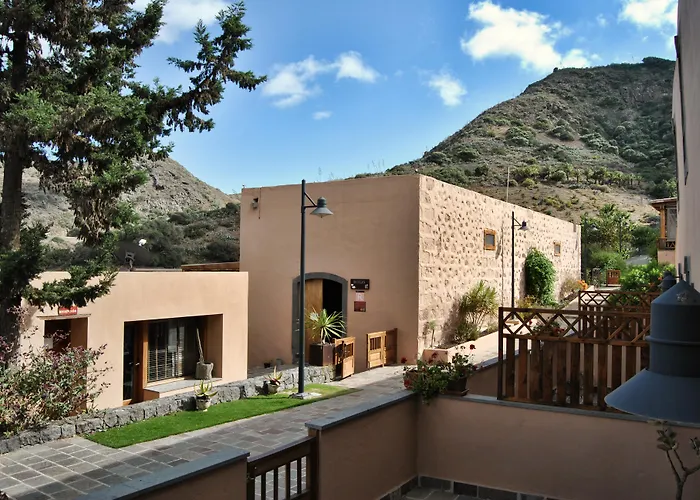 Rural El Mondalon Hotel