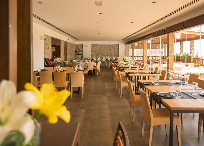 Rural El Mondalon מלון 4*