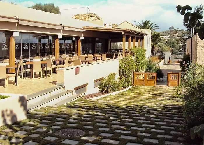 מלון Rural El Mondalon