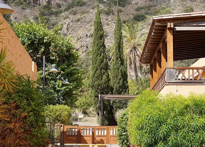 Hotel Rural El Mondalon